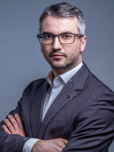 Pinczés-Pressing Ádám